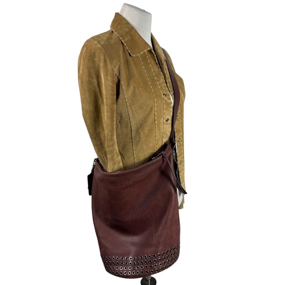 Vintage COACH Bleecker Maroon Burgundy Grommet Leather Bucket Crossbody Bag EUC